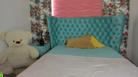 Snapshot of haley_best_ chatting on May 3, 2026, 1:06 pm Haley online show from May 3, 2026, 1:06 pm