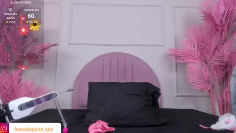 hanaahquinn online show from November 14, 2025, 11:42 am