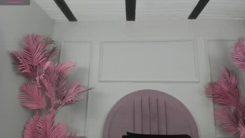 hanaahquinn online show from November 19, 2025, 11:21 am