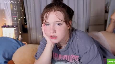 hanahwoods online show from February 15, 2026, 3:42 pm