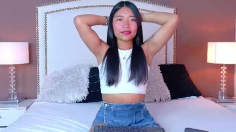 Snapshot of hanaluna chatting on June 18, 2026, 1:04 pm Hanna online show from June 18, 2026, 1:04 pm