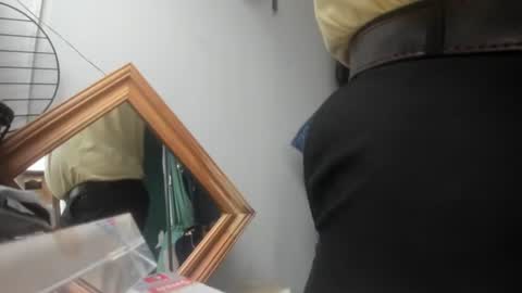 handncocknocum online show from February 8, 2025, 3:00 pm