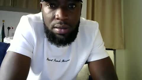 handsome king online show from December 10, 2024, 2:39 pm