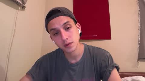 handsomeboy093 online show from March 3, 2025, 6:37 am