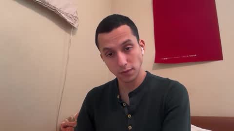 handsomeboy093 online show from March 4, 2025, 8:49 pm
