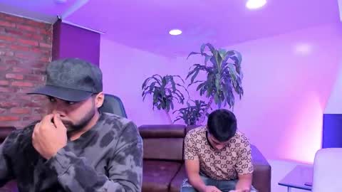 leonardfarrucknick and otis online show from October 1, 2025, 1:39 pm