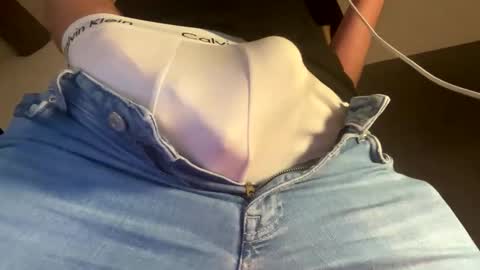 Handsome online show from December 18, 2024, 3:55 pm