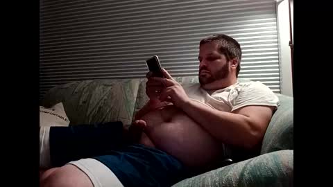 Snapshot of handsomedaddy198923 chatting on October 6, 2025, 5:27 am handsomedaddy198923 online show from October 6, 2025, 5:27 am