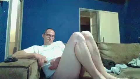 Snapshot of handsomeguy4ever chatting on December 3, 2025, 10:08 pm handsomeguy4ever online show from December 3, 2025, 10:08 pm