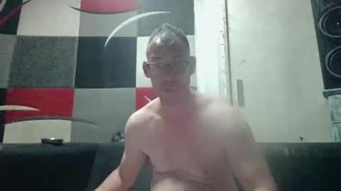 handsomeguy4ever online show from May 27, 2026, 2:30 am