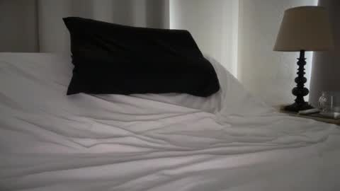 Snapshot of handsomeone6969 chatting on November 13, 2025, 1:37 am Handsomeone6969 online show from November 13, 2025, 1:37 am