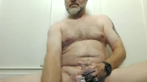 Snapshot of handyman1968 chatting on October 14, 2025, 3:07 am handyman1968 online show from October 14, 2025, 3:07 am