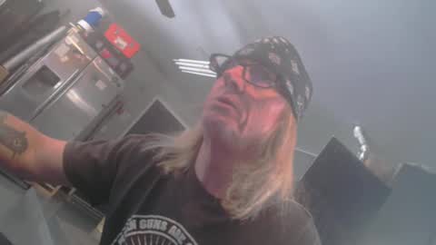 Snapshot of handyman5303 chatting on January 21, 2025, 6:34 pm Handystudman online show from January 21, 2025, 6:34 pm