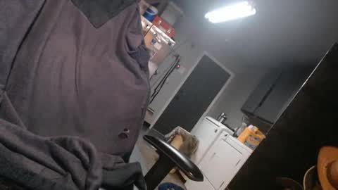 Snapshot of handystud33 chatting on March 13, 2026, 6:09 am handystud33 online show from March 13, 2026, 6:09 am