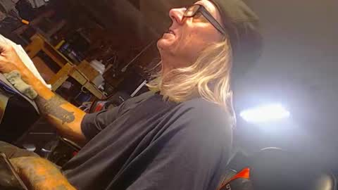 Snapshot of handystud33 chatting on April 26, 2026, 5:49 am handystud33 online show from April 26, 2026, 5:49 am
