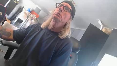 Snapshot of handystud33 chatting on May 21, 2026, 6:37 pm handystud33 online show from May 21, 2026, 6:37 pm