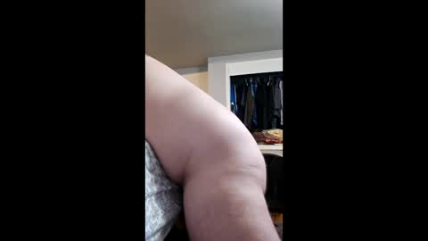 hanes1711 online show from April 10, 2026, 1:27 pm