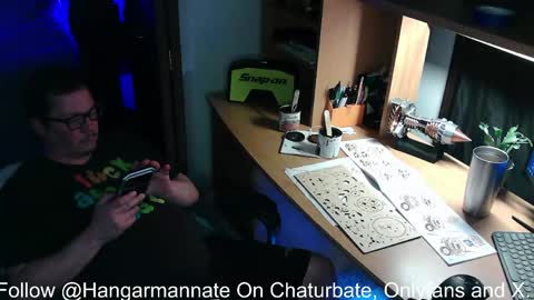 Snapshot of hangarmannate chatting on May 6, 2026, 9:09 pm Nate online show from May 6, 2026, 9:09 pm