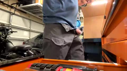 Snapshot of hangit0ut chatting on December 8, 2024, 4:28 pm hangit0ut online show from December 8, 2024, 4:28 pm