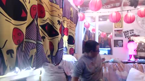 hank rams online show from October 4, 2025, 7:23 pm