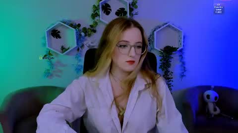 Snapshot of hanna__moon1 chatting on June 16, 2026, 7:16 pm Hanna online show from June 16, 2026, 7:16 pm