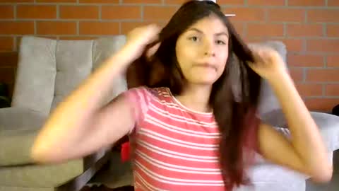 Snapshot of hanna_beily chatting on December 4, 2024, 9:46 pm hanna online show from December 4, 2024, 9:46 pm