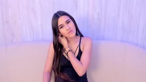 Hanna Foxi online show from June 18, 2026, 12:20 pm
