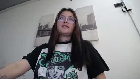 mara online show from April 17, 2026, 5:27 pm