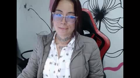 Snapshot of hanna_hot77 chatting on May 19, 2026, 10:27 pm mara online show from May 19, 2026, 10:27 pm