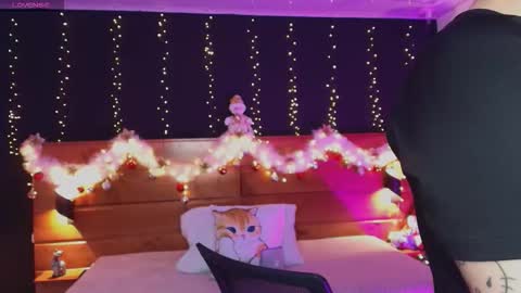 Hanna online show from December 14, 2025, 9:19 pm