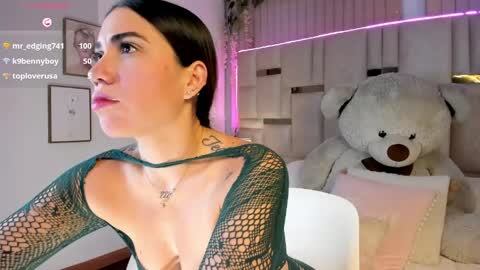 Snapshot of hanna_klover chatting on April 28, 2026, 3:33 am Hanna Klover online show from April 28, 2026, 3:33 am