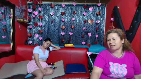Snapshot of hanna_mature01 chatting on February 13, 2025, 12:46 am Hanna online show from February 13, 2025, 12:46 am