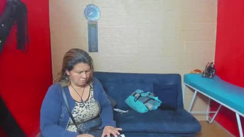 Snapshot of hanna_mature01 chatting on September 10, 2025, 12:21 am Hanna online show from September 10, 2025, 12:21 am
