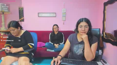 Hanna online show from November 28, 2025, 1:58 pm