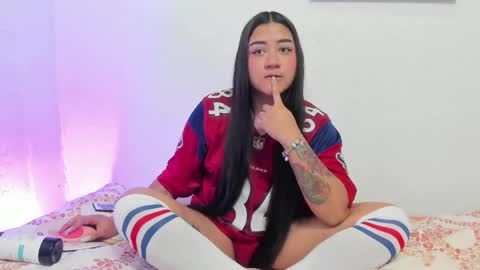 Snapshot of hanna_moore10 chatting on June 2, 2026, 10:23 pm Hanna online show from June 2, 2026, 10:23 pm