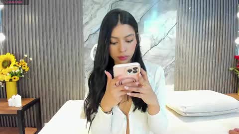 Snapshot of hanna_stell chatting on April 29, 2026, 9:35 am Hanna S online show from April 29, 2026, 9:35 am