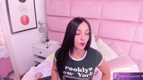 Snapshot of hanna_taylorr chatting on February 7, 2025, 11:12 am  Hanna  online show from February 7, 2025, 11:12 am