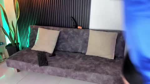 Sara online show from September 13, 2025, 4:29 pm