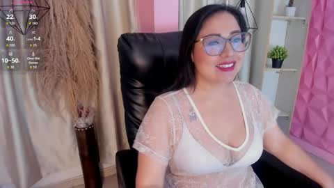 hannabackerr online show from May 4, 2026, 1:07 pm