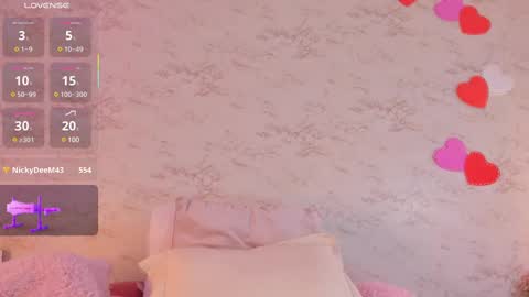 Snapshot of hannablaze_ chatting on March 1, 2025, 6:03 am HannaB  online show from March 1, 2025, 6:03 am