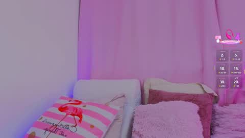 Snapshot of hannablaze_ chatting on October 7, 2025, 5:15 am HannaB  online show from October 7, 2025, 5:15 am