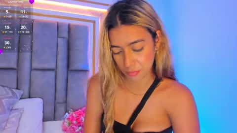 Snapshot of hannabronw chatting on July 1, 2026, 1:07 am Eliana online show from July 1, 2026, 1:07 am