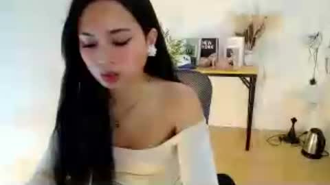 Snapshot of hannah_davis69 chatting on July 10, 2026, 2:49 am Alex online show from July 10, 2026, 2:49 am