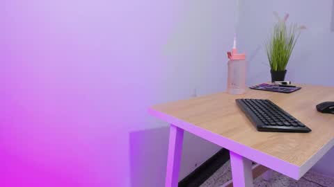 Maira online show from October 9, 2025, 8:18 pm