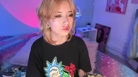 Snapshot of hannahpage chatting on October 4, 2025, 3:10 pm Hannah online show from October 4, 2025, 3:10 pm