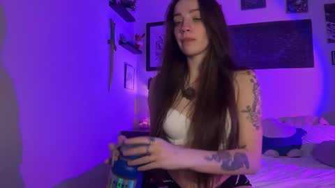 Hannah Taylor online show from February 23, 2026, 1:36 am