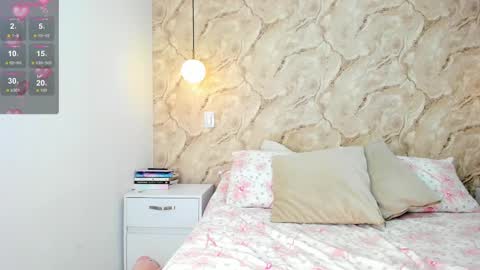 Snapshot of hannahudson__ chatting on February 9, 2025, 9:28 pm Camila online show from February 9, 2025, 9:28 pm