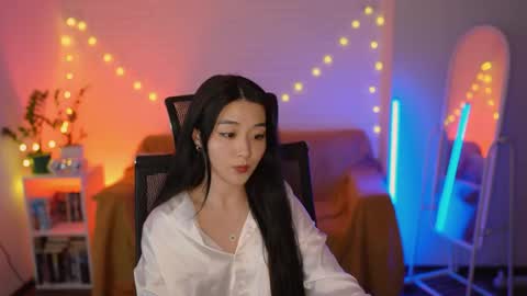 hannarosie online show from April 12, 2026, 5:51 pm