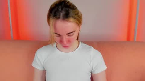 Snapshot of hannavanilla chatting on June 27, 2026, 8:08 am Hannavanilla online show from June 27, 2026, 8:08 am