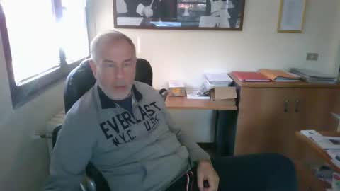 hanscooper online show from October 25, 2025, 11:51 am